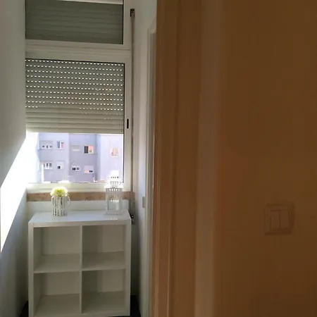 4u V * ליסבון